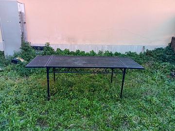 Tavolo da giardino in ferro battuto