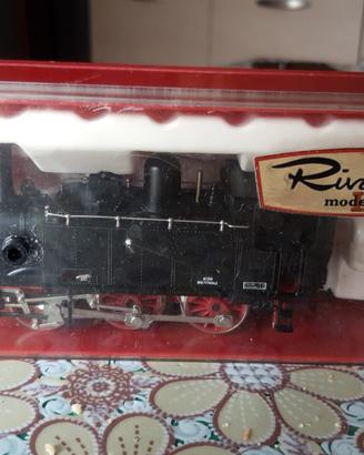 Locomotiva Rivorossi modello IIO