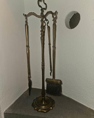 Set di attrezzi da camino in ottone stile impero