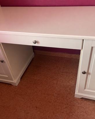 Scrivania IKEA LIATORP
