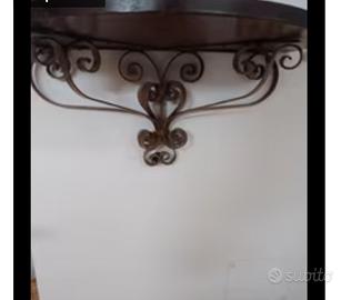 Due bellissime mensole in legno e ferro battuto