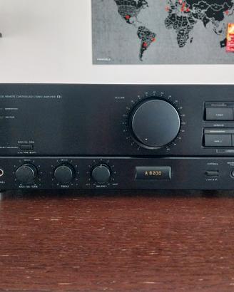 Amplificatore Onkyo A-8200
