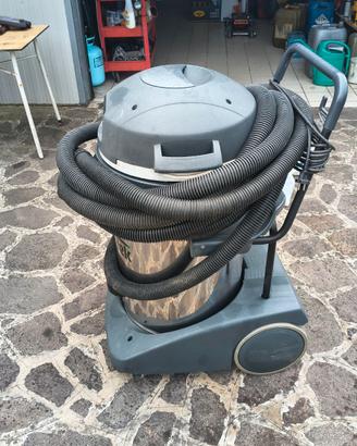 Aspirapolvere professionale