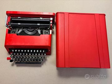 Macchina da scrivere Olivetti Valentina - ricambi