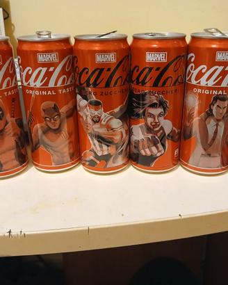 Lotto 7 lattine coca cola marvel + 4 omaggi
