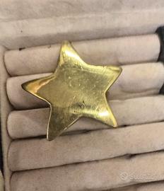 Anello in metallo color oro