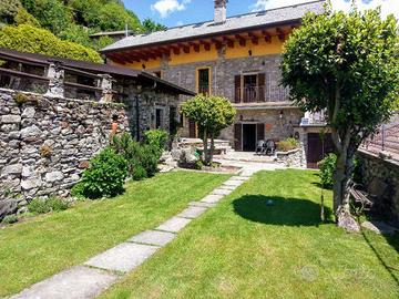 Casa Singola a Casale Corte Cerro