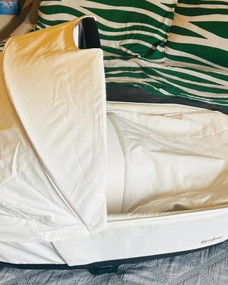 Cubex  Navicella Priam Lux Carry Cot