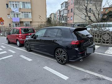 GOLF  8 GTI 245 CV