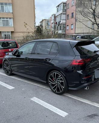 GOLF  8 GTI 245 CV