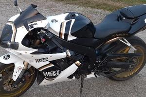 🏍️ Yamaha R1 1000 – 2005 – 202 CV – 8.000€