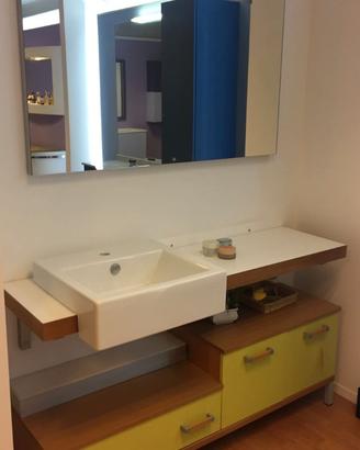 MOBILE BAGNO CON LAVABO IN CERAMICA