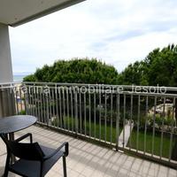 Elegante Appartamento Quadrilocale Fronte Mare in