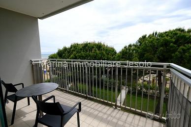 Elegante Appartamento Quadrilocale Fronte Mare in