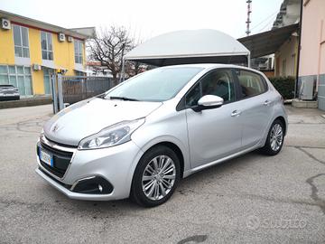 Peugeot 208 PureTech 1.2 82CV 5p. ***NEOPATENTATI*