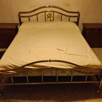 Letto+ Materasso+2 Comodini+Cassettiera specchio