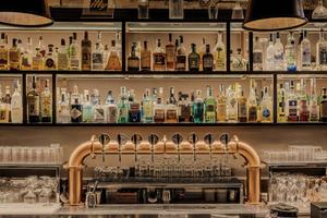 Ristorante pizzeria funzionante montalto completo