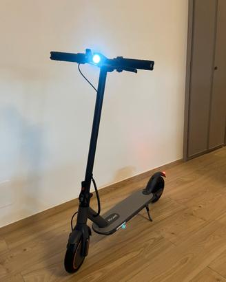 Monopattino Riceel nuovo 31km/h