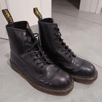 Dr. Martens 8 fori nere – Numero 43 – Originali