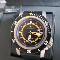 Steinhart Triton 100 Atm. Diver NOS
