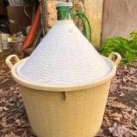 Damigiane in vetro usate diverse dimensioni 