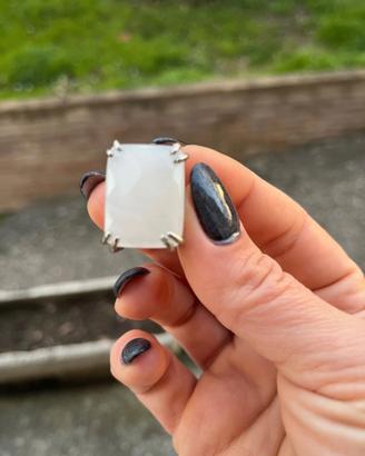 Anello opale bianco