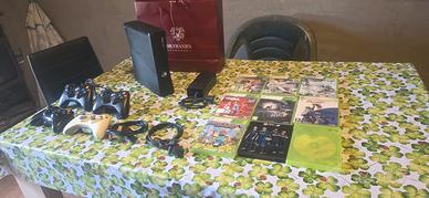 Xbox 360 da 240 GB + 4 CONTROLLER + 9 GIOCHI 