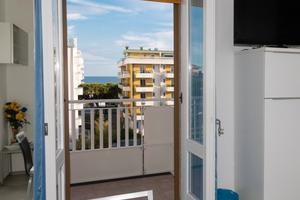 FRONTEVISTAMARE 100 m da SPIAGGIA