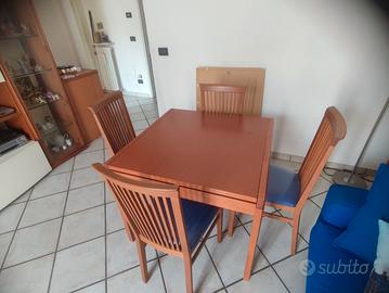 Tavolo legno ciliegio allungabile con 4 sedie