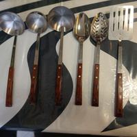 Set da cucina cimposto da 6 pezzi nuovi