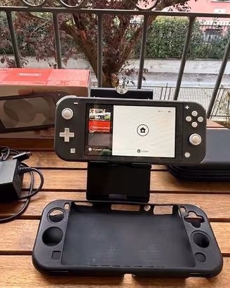 Nintendo switch lite perfetta grigio\nero