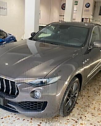Maserati Levante V6 Diesel Gransport