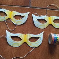 Mascherine di cartoncino