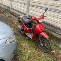 Scooter rosso