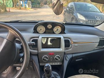 Lancia Y