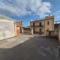 Casa su tre livelli+terrazza 100MQ