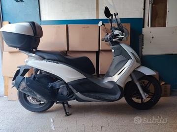 Piaggio Beverly 350