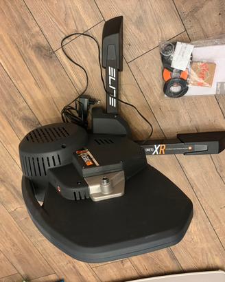 Rullo interattivo Elite Direto XR e adattatori