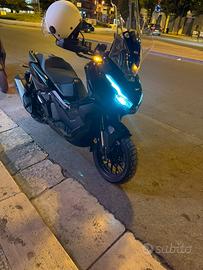 Honda Adv 350