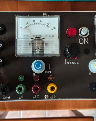 Alimentatore stabilizzato da banco  multi uscite