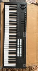 LAUNCHKEY 49 MK4