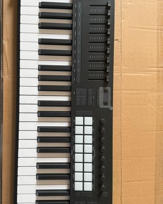 LAUNCHKEY 49 MK4