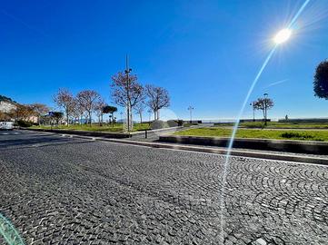 3 LOCALI A POZZUOLI