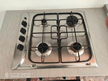 Piano cottura 4 fuochi Indesit 