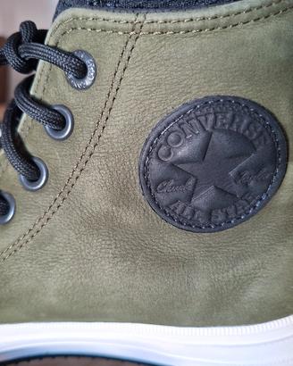 Converse Chuck Taylor All Stars Waterproof in pell