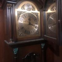 Orologio a pendolo in legno