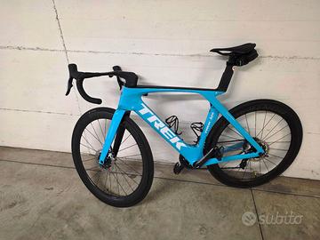 Trek Madone SLR 9 eTap Gen7 colore azzurro  t. 56