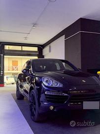 Porsche cayenne Plantinum edition