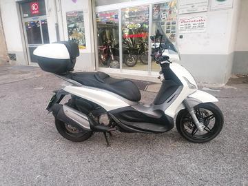 Piaggio Beverly 350 - 2012