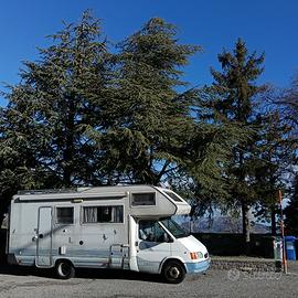 Camper mansardato Rimor 678 Superbrieg 7 posti